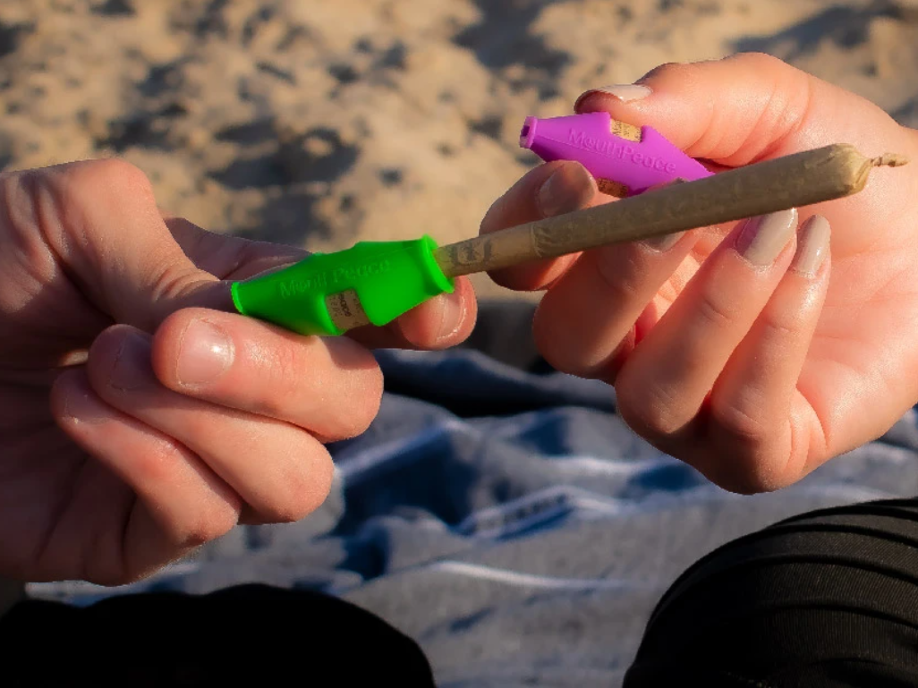 How to Roll a Joint with a Filter
