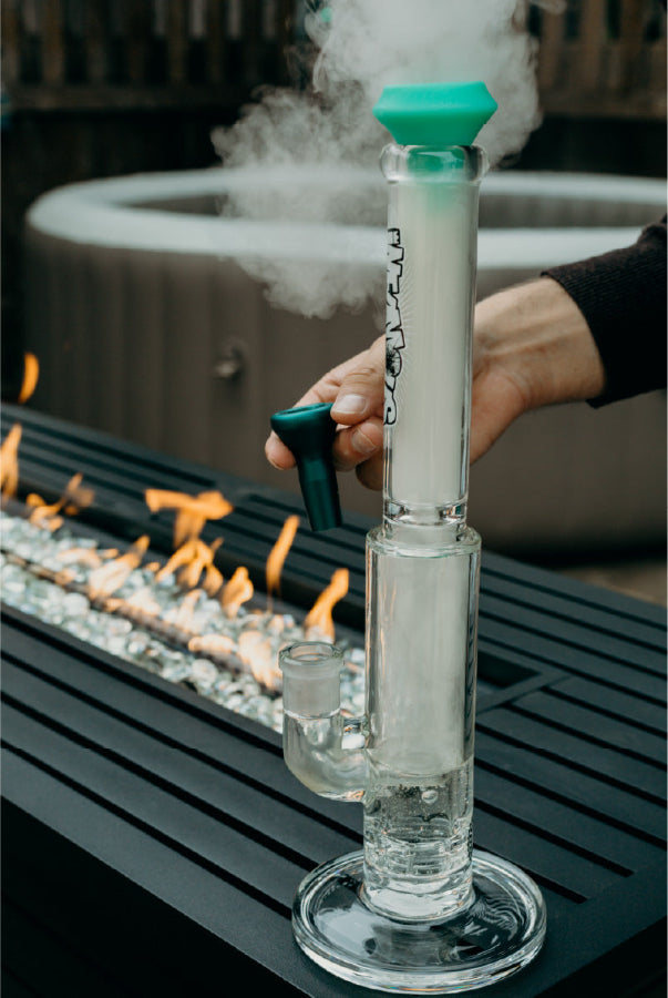 big bong with mouthpeace