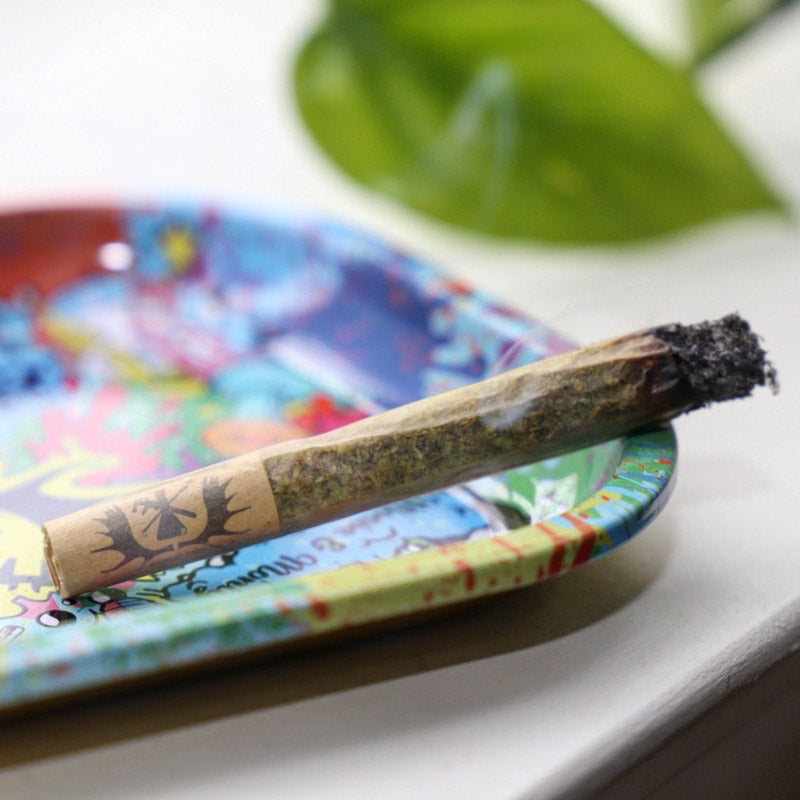 preroll on a rolling tray close up